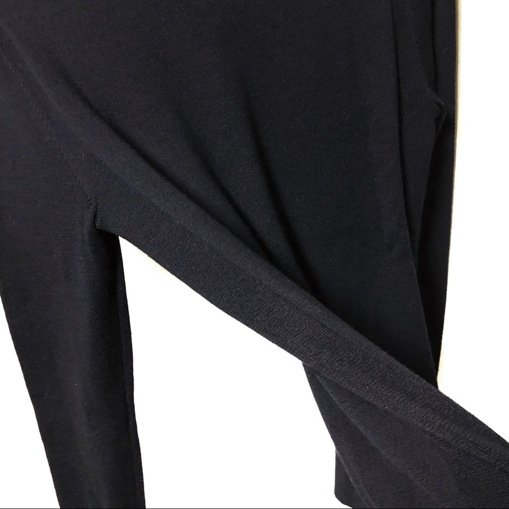 Express Thermal Regulating Vneck Sweater - Picture 5 of 6